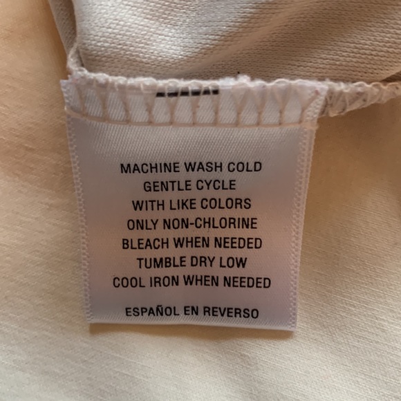 Short flutter sleeved top - Picture 4 of 4